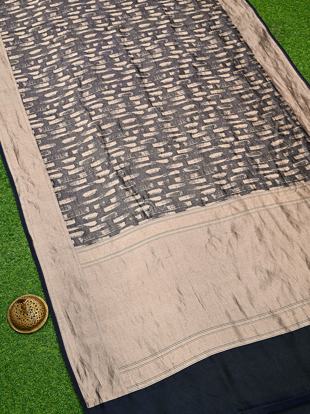 Navy Blue Silk Brocade Handloom Banarasi Saree