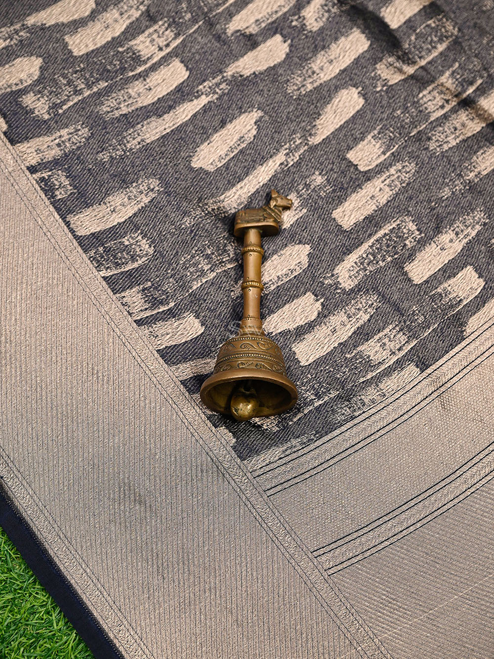 Navy Blue Silk Brocade Handloom Banarasi Saree