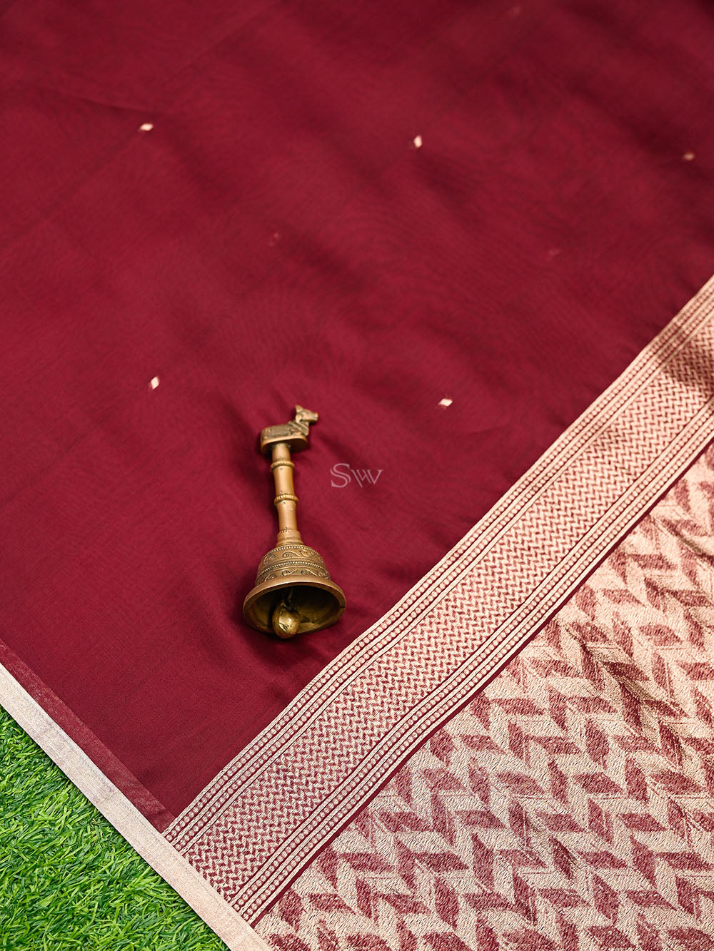 Dark Wine Booti Organza Handloom Banarasi Saree