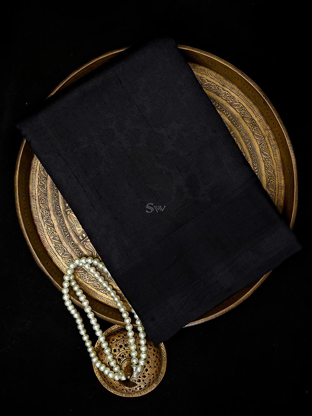 Black Silk Handloom Banarasi Saree - Sacred Weaves