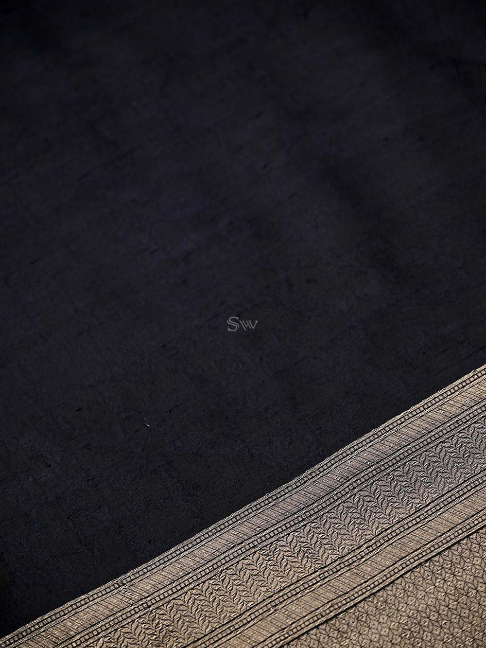Black Silk Handloom Banarasi Saree - Sacred Weaves