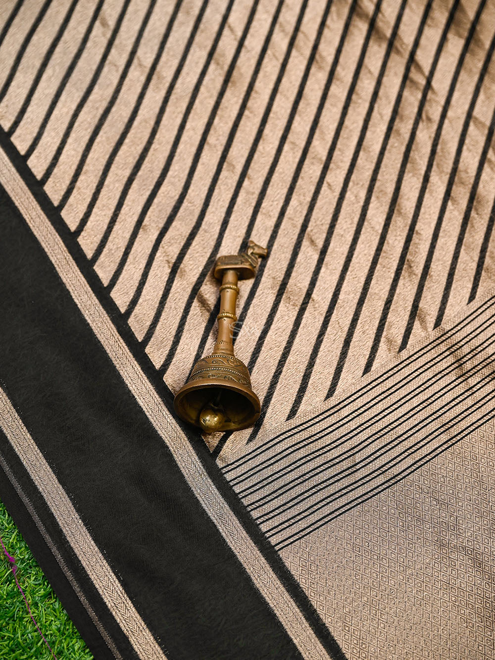 Black Silk Brocade Handloom Banarasi Saree