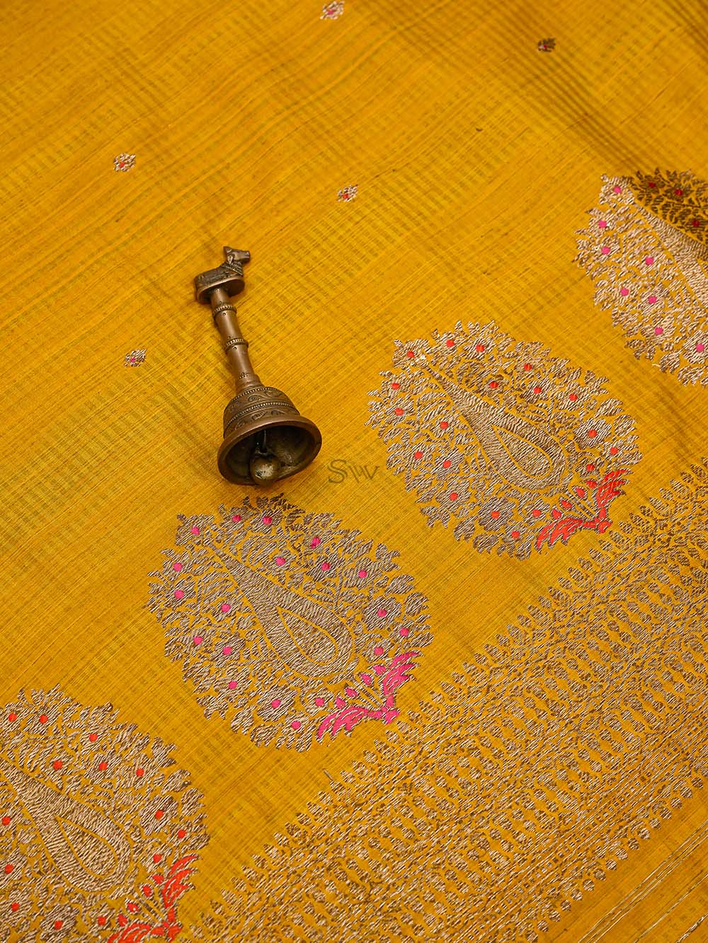 Yellow Booti Dupion Silk Handloom Banarasi Saree