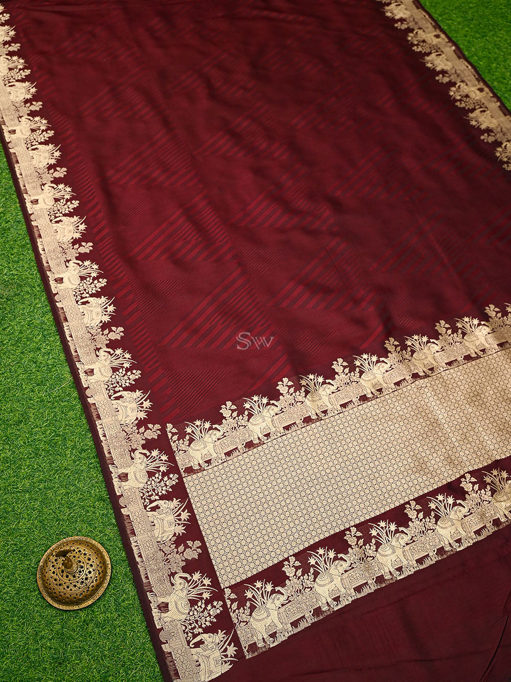 Dark Brown Satin Tanchoi Handloom Banarasi Saree