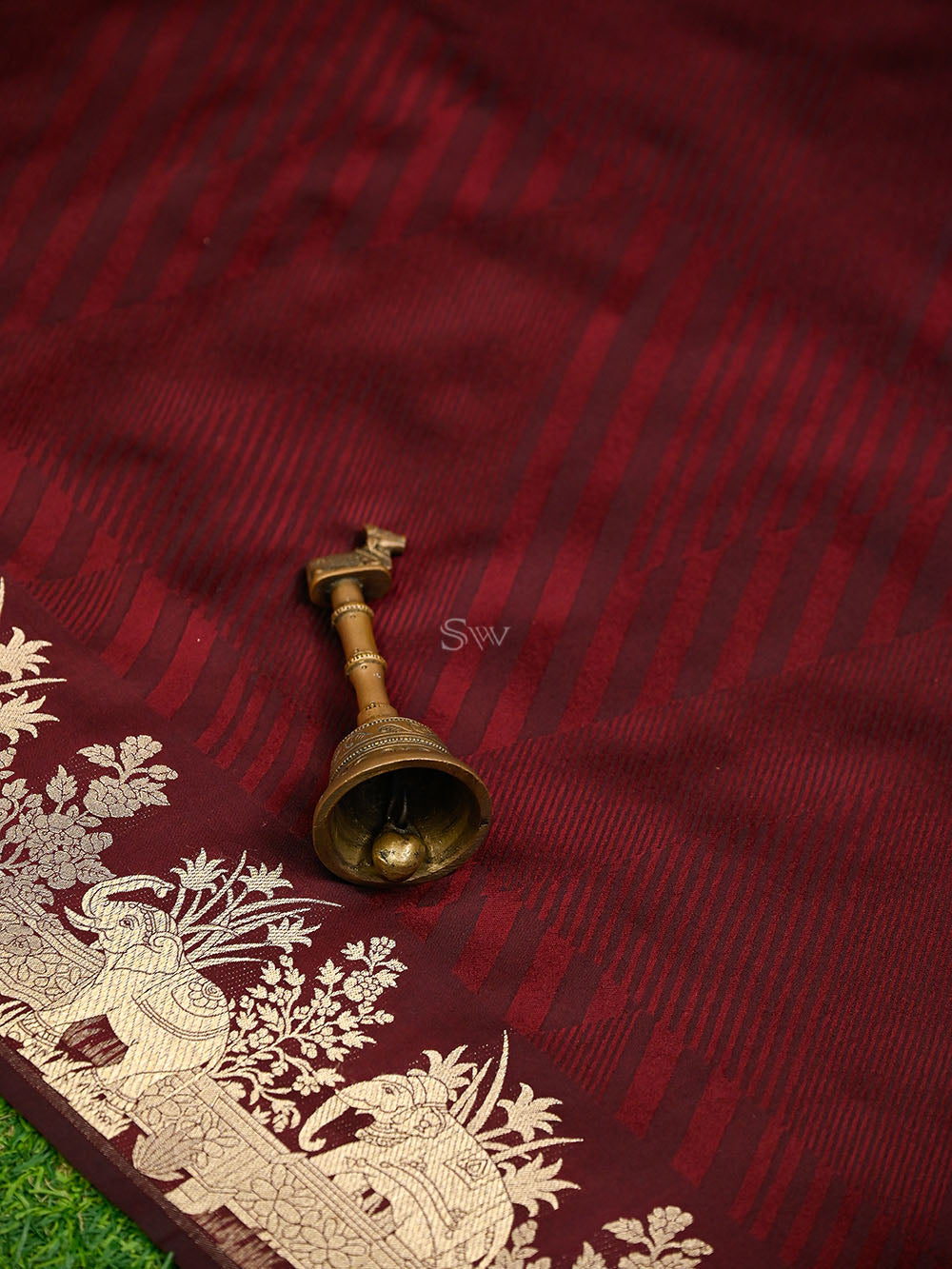 Dark Brown Satin Tanchoi Handloom Banarasi Saree