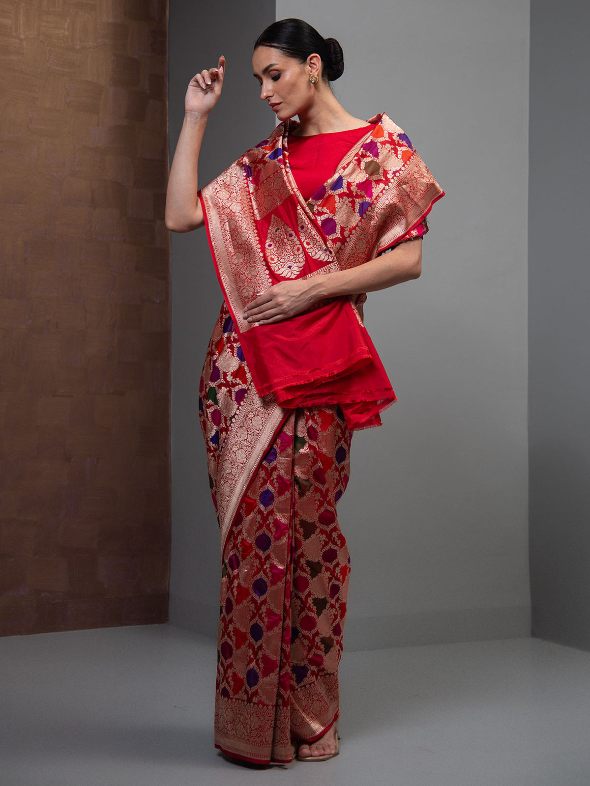 Red Pink Rangkat Katan Silk Handloom Banarasi Saree
