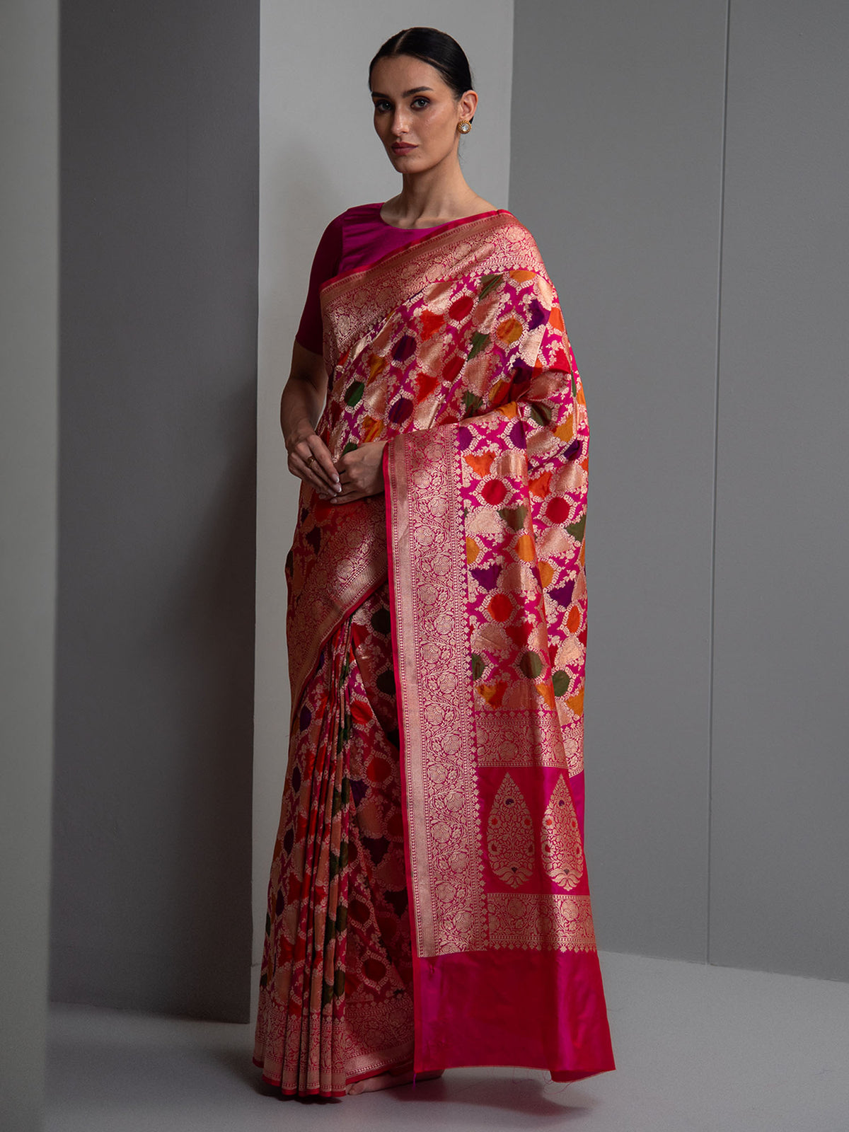 Pink Red Rangkat Katan Silk Handloom Banarasi Saree
