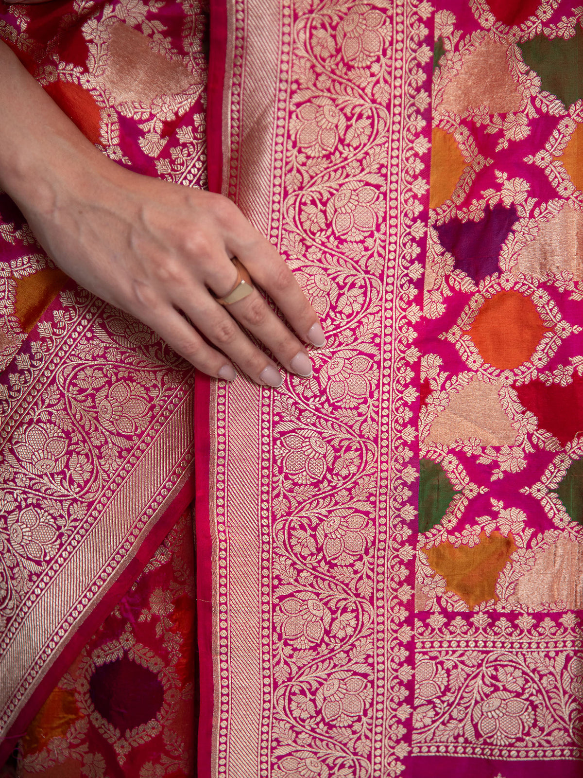 Pink Red Rangkat Katan Silk Handloom Banarasi Saree
