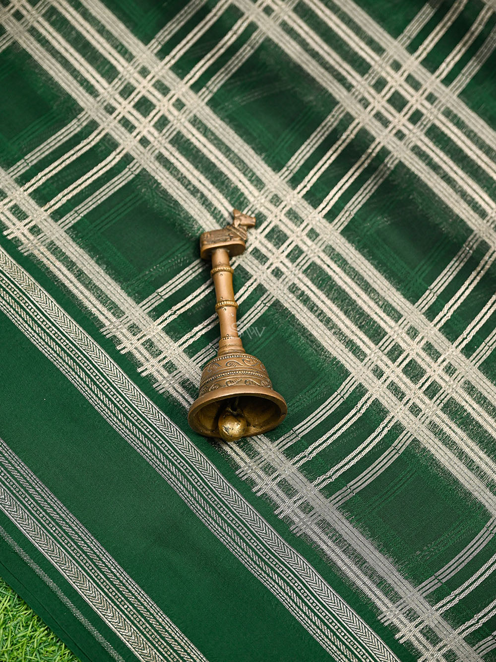 Dark Green Check Silk Handloom Banarasi Saree