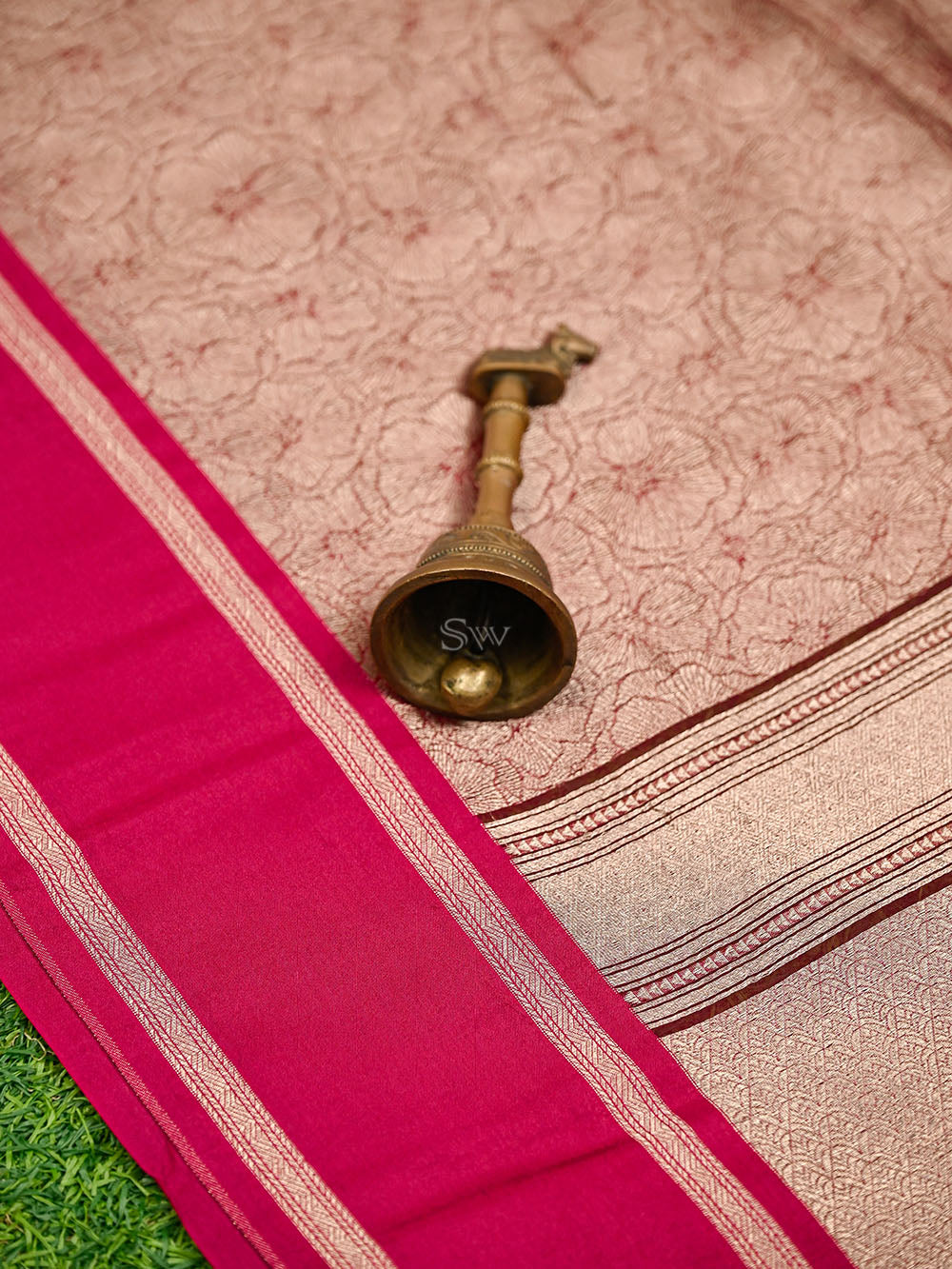 Magenta Silk Brocade Handloom Banarasi Saree