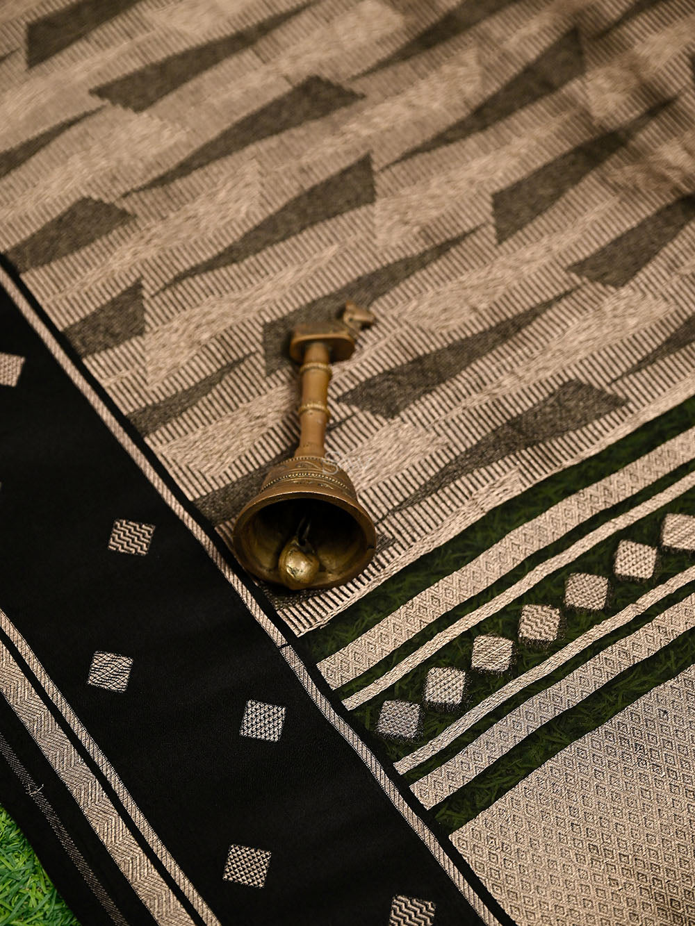 Black Silk Brocade Handloom Banarasi Saree