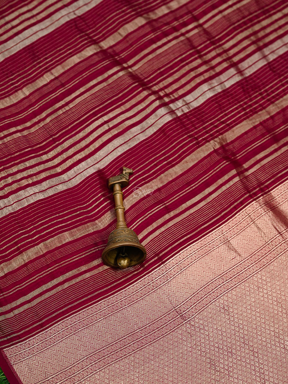 Dark Magenta Stripe Silk Handloom Banarasi Saree