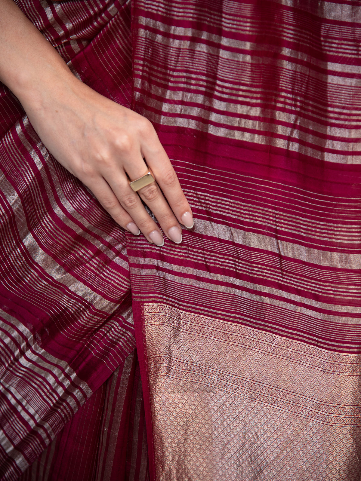 Dark Magenta Stripe Silk Handloom Banarasi Saree