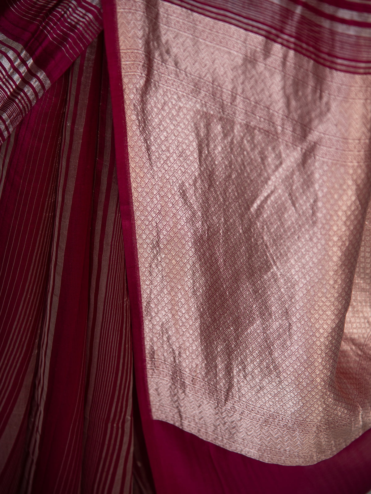 Dark Magenta Stripe Silk Handloom Banarasi Saree