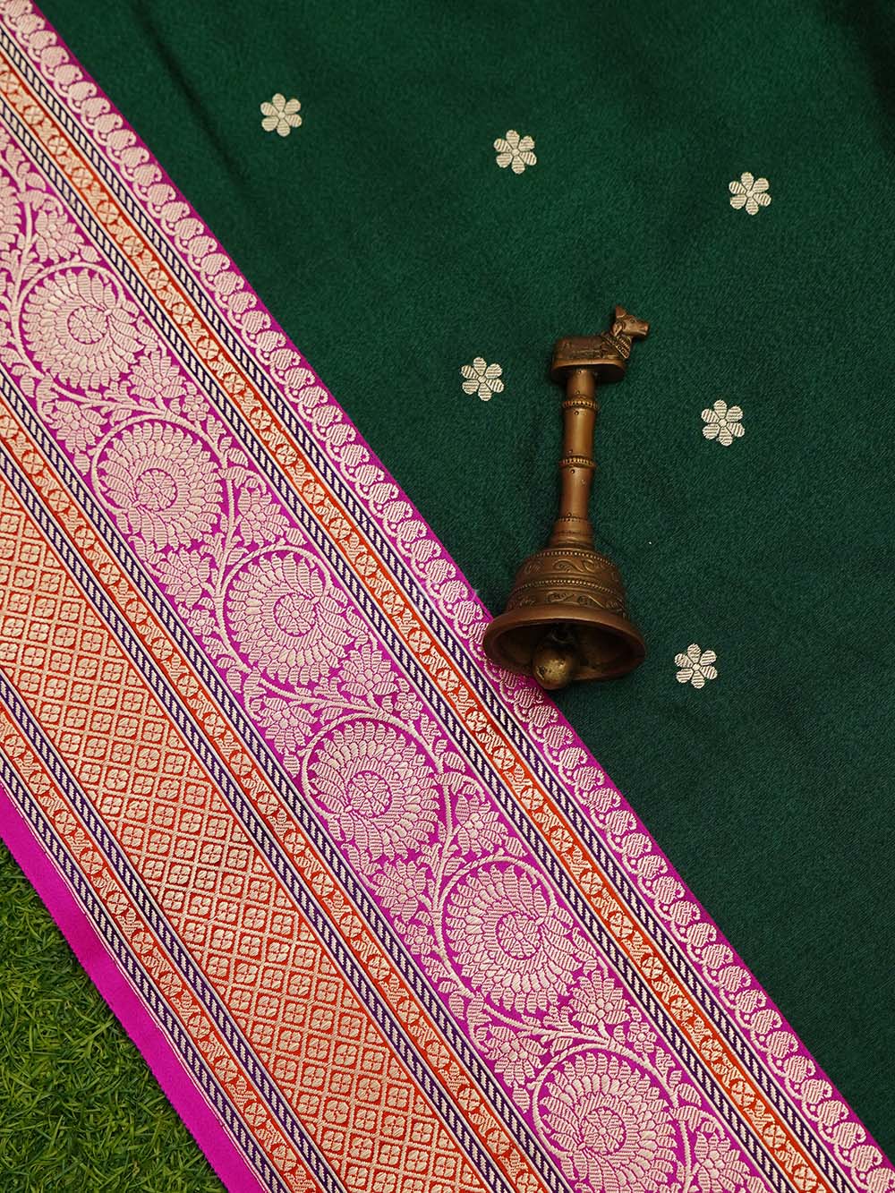 Bottle Green Booti Konia Tussar Silk Handloom Banarasi Saree