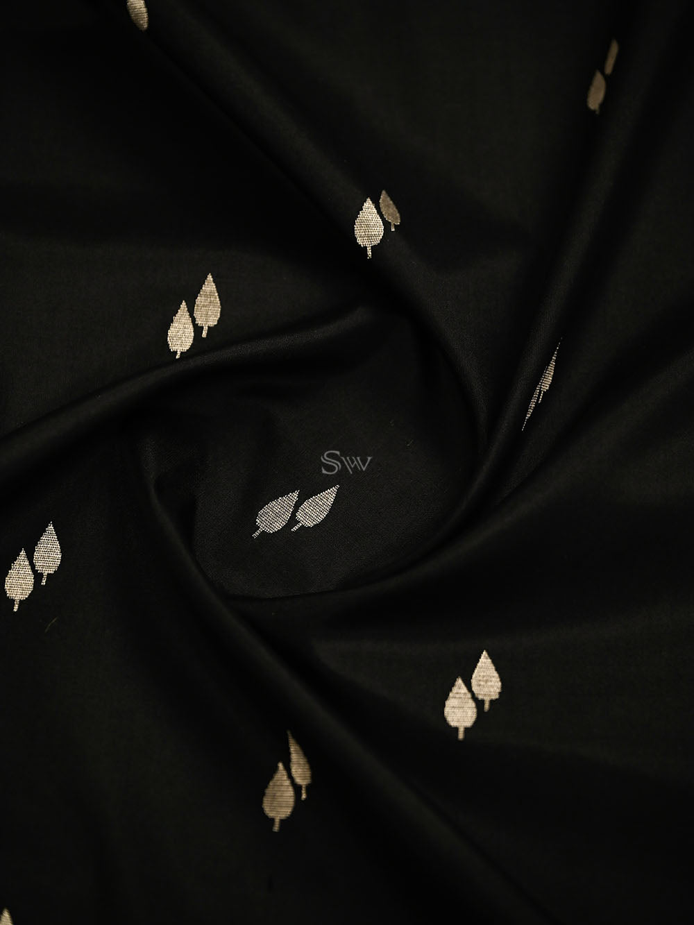 Black Paithani Katan Silk Handloom Banarasi Saree - Sacred Weaves