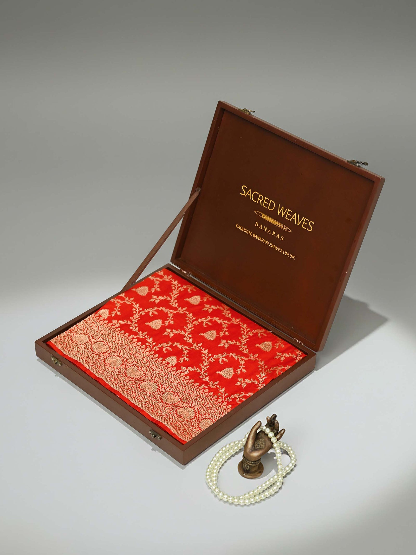 Red Jaal Uppada Katan Silk Handloom Banarasi Saree