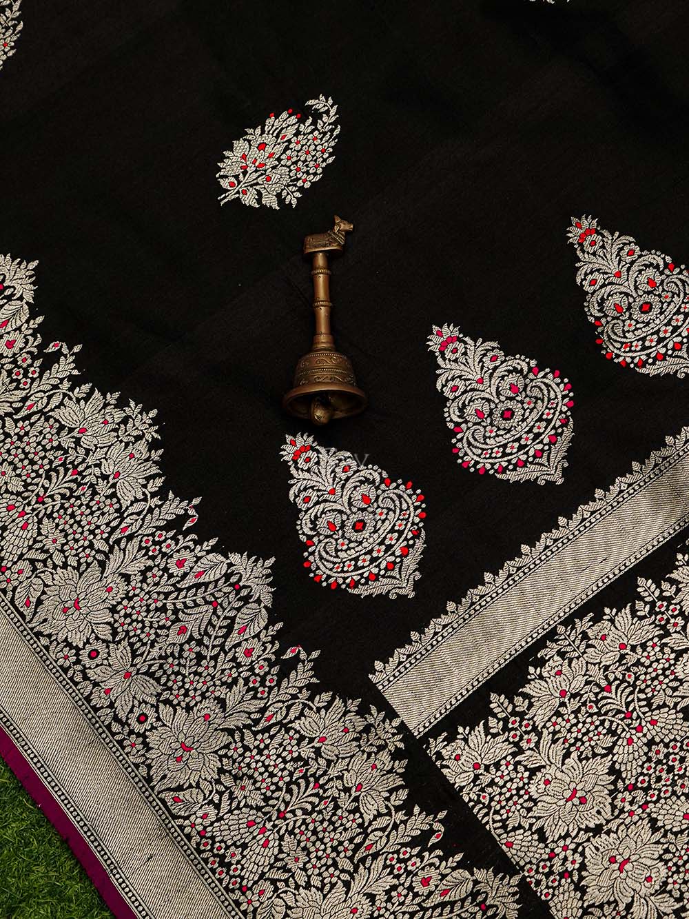 Black Meenakari Boota Tussar Silk Handloom Banarasi Saree