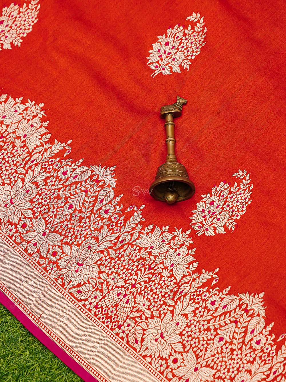 Red Meenakari Boota Tussar Silk Handloom Banarasi Saree