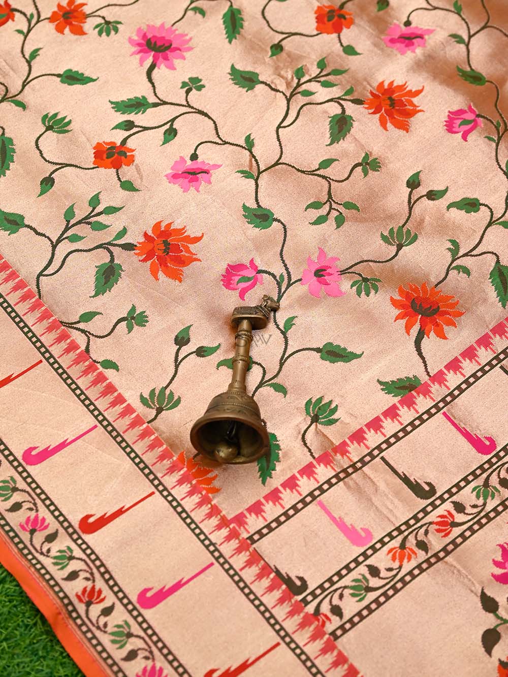 Magenta Orange Meenakari Paithani Brocade Handloom Banarasi Saree