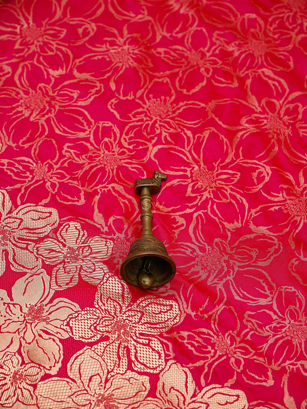 Dark Pink Jaal Katan Silk Handloom Banarasi Saree