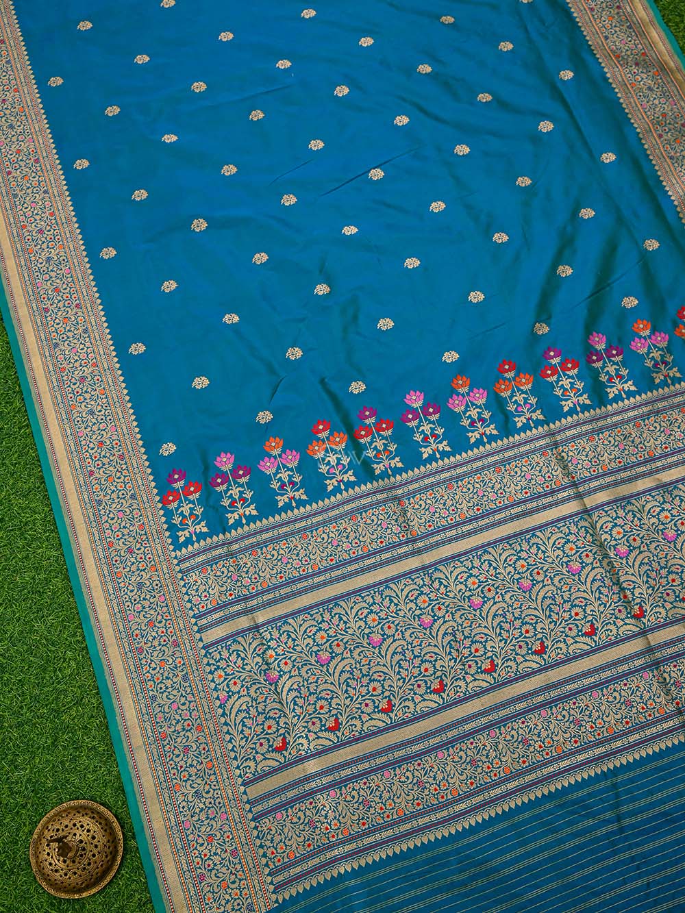 Blue Green Booti Katan Silk Handloom Banarasi Saree
