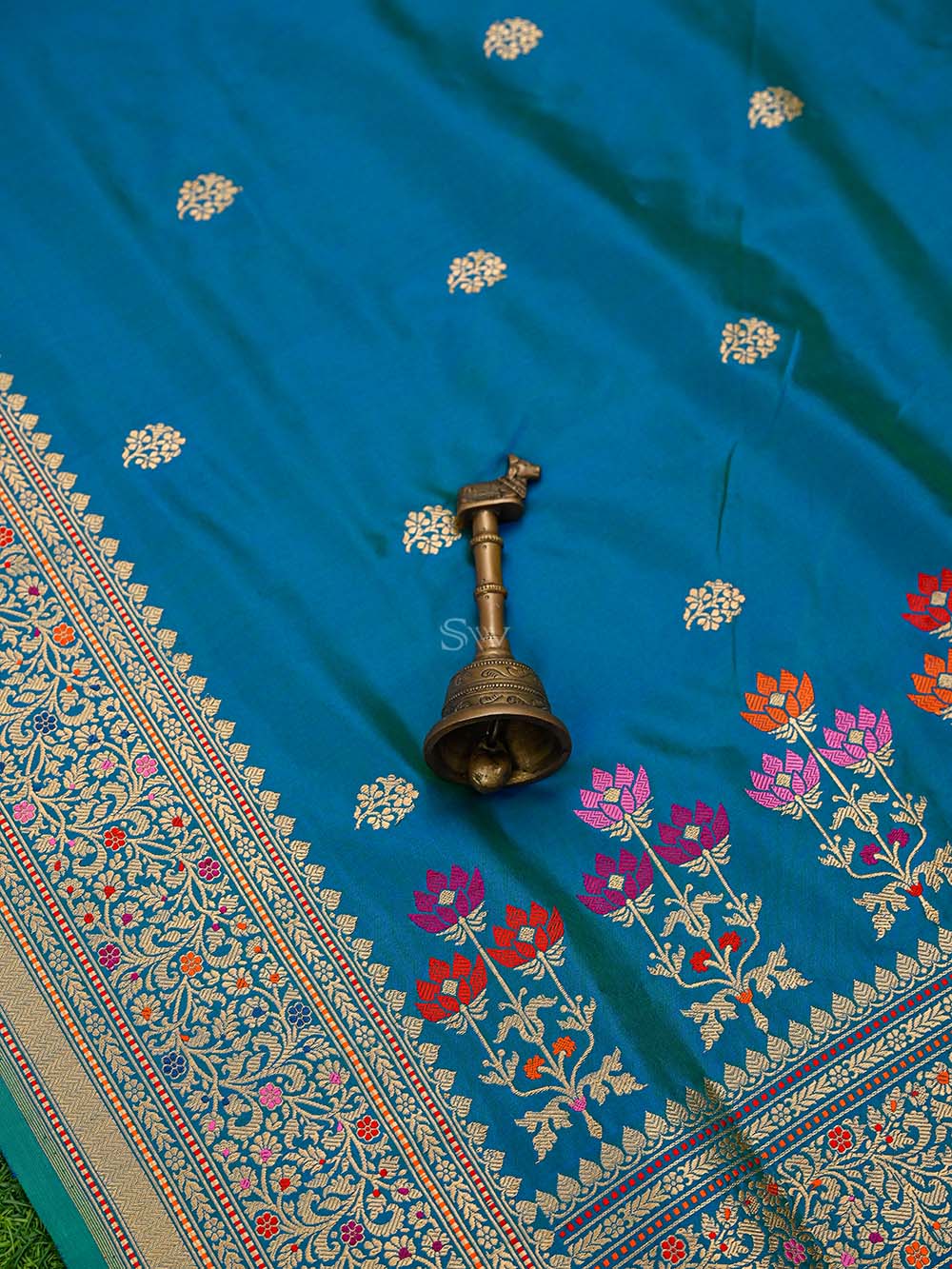 Blue Green Booti Katan Silk Handloom Banarasi Saree