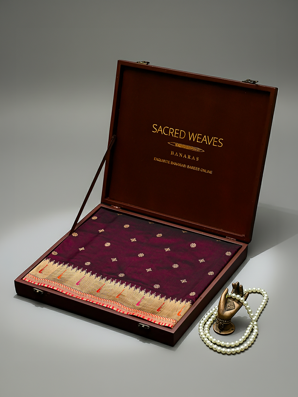 Wine Paithani Katan Silk Handloom Banarasi Saree