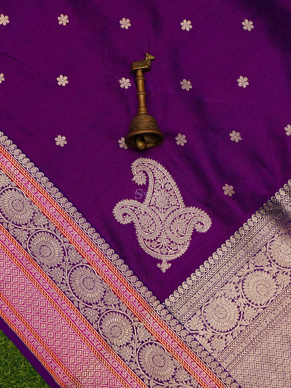 Purple Booti Konia Tussar Silk Handloom Banarasi Saree