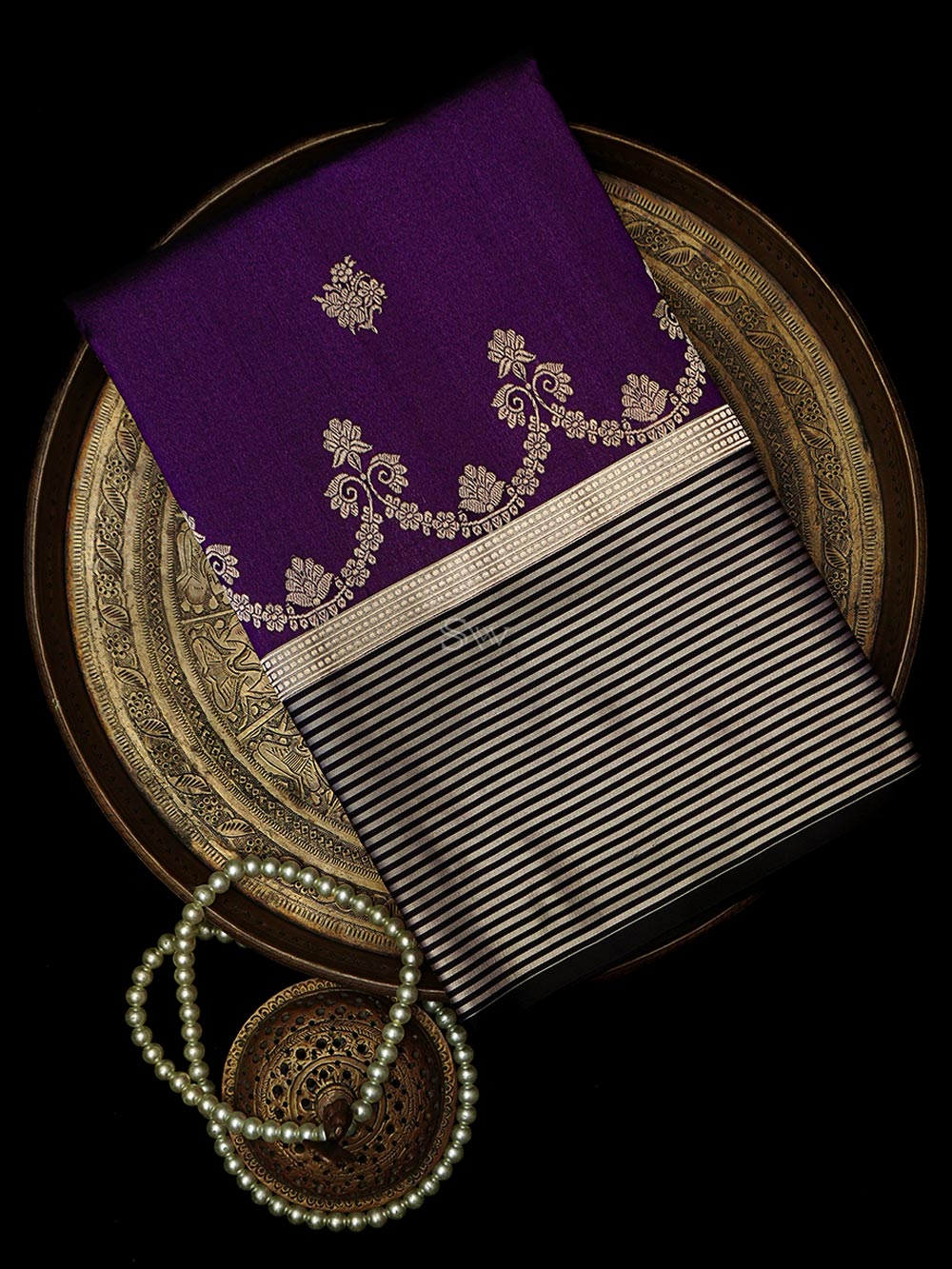 Dark Purple Booti Tussar Silk Handloom Banarasi Saree