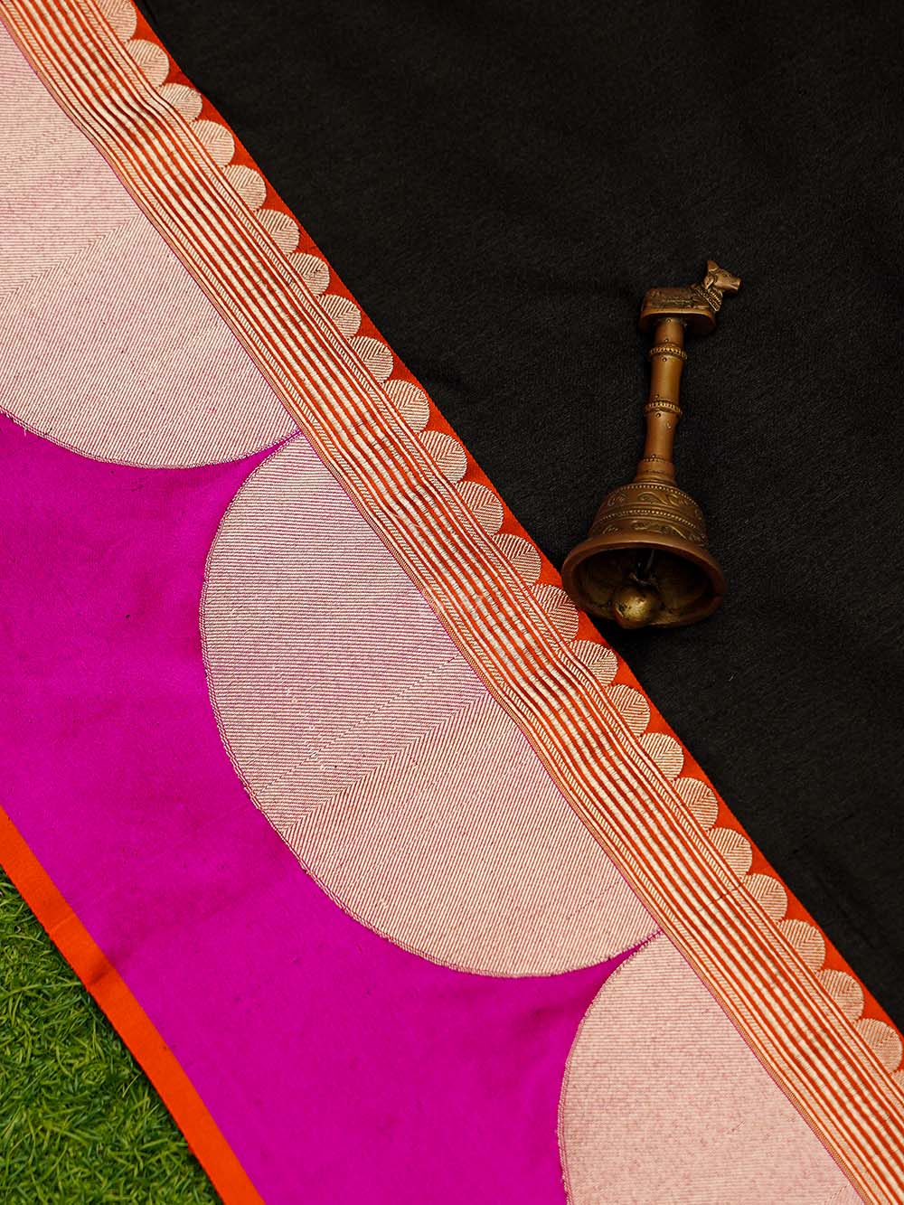 Black Plain Tussar Silk Handloom Banarasi Saree