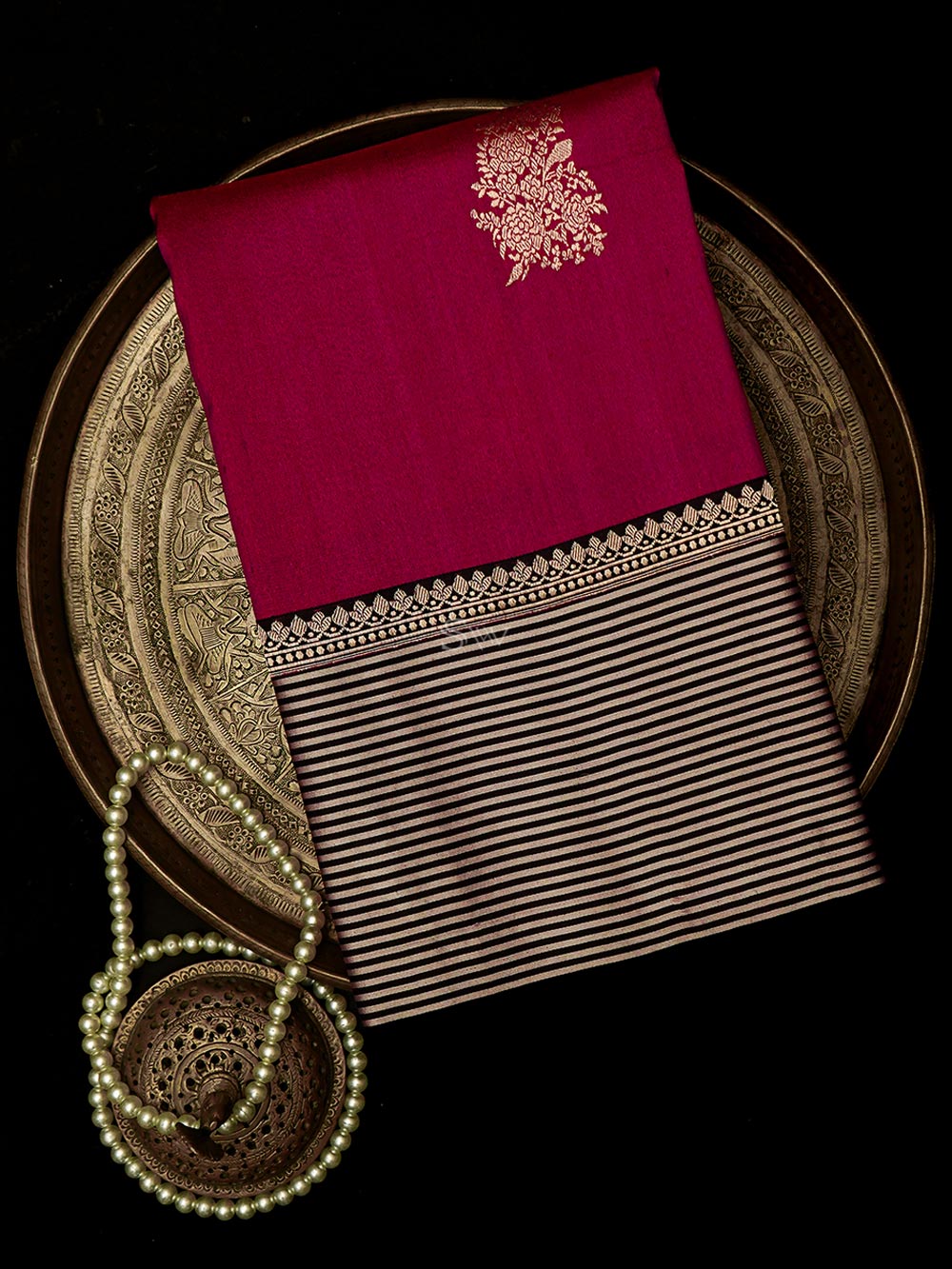 Magenta Red Booti Tussar Silk Handloom Banarasi Saree