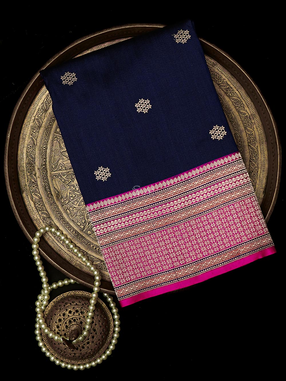 Navy Blue Booti Tussar Silk Handloom Banarasi Saree