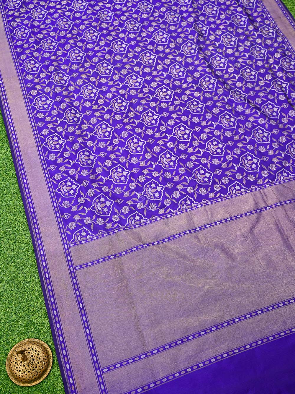 Violet Sona Roopa Jaal Katan Silk Handloom Banarasi Saree