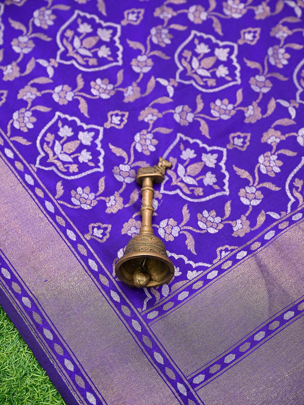 Violet Sona Roopa Jaal Katan Silk Handloom Banarasi Saree