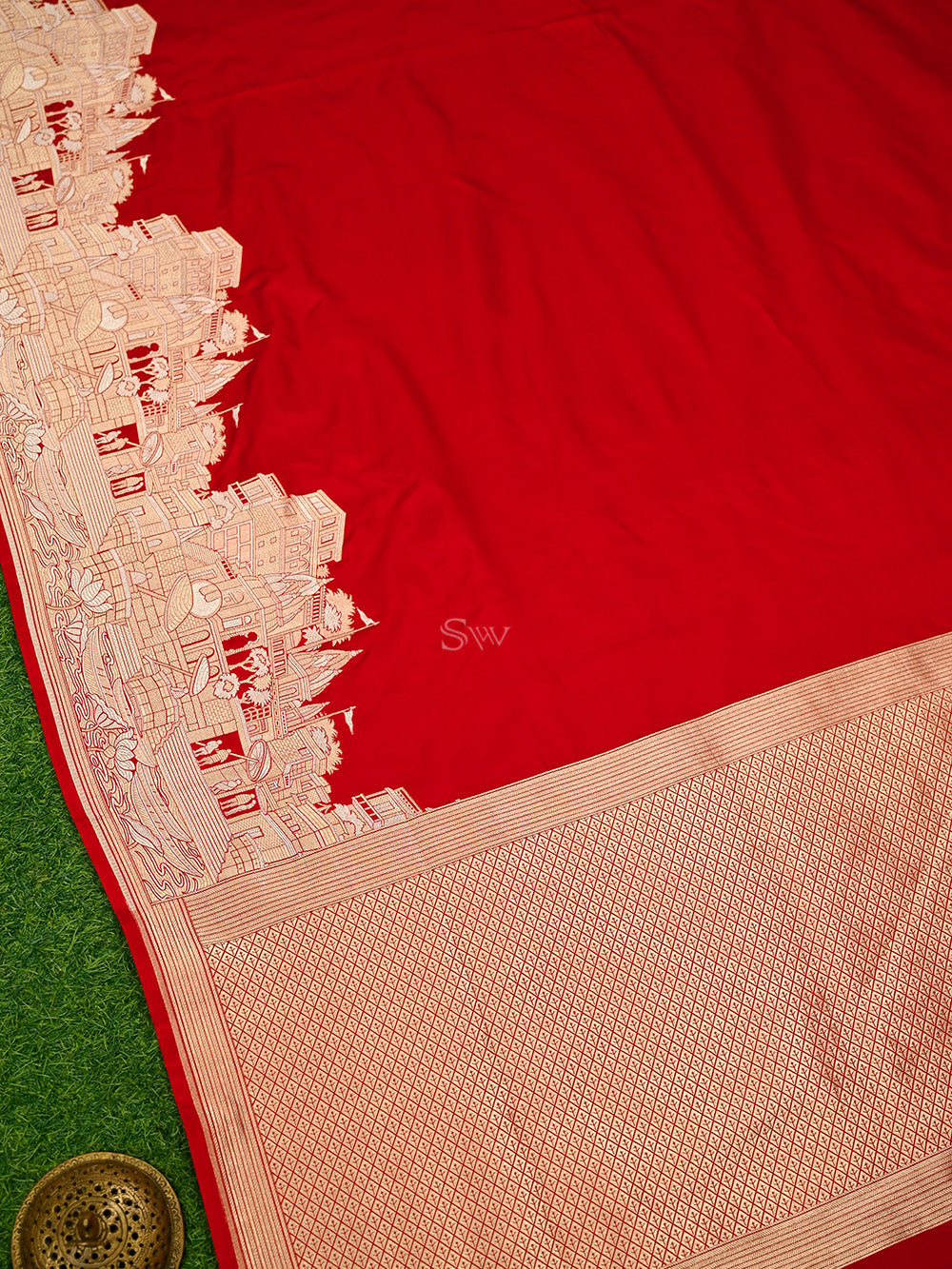Red Katan Silk Handloom Banarasi Saree - Sacred Weaves