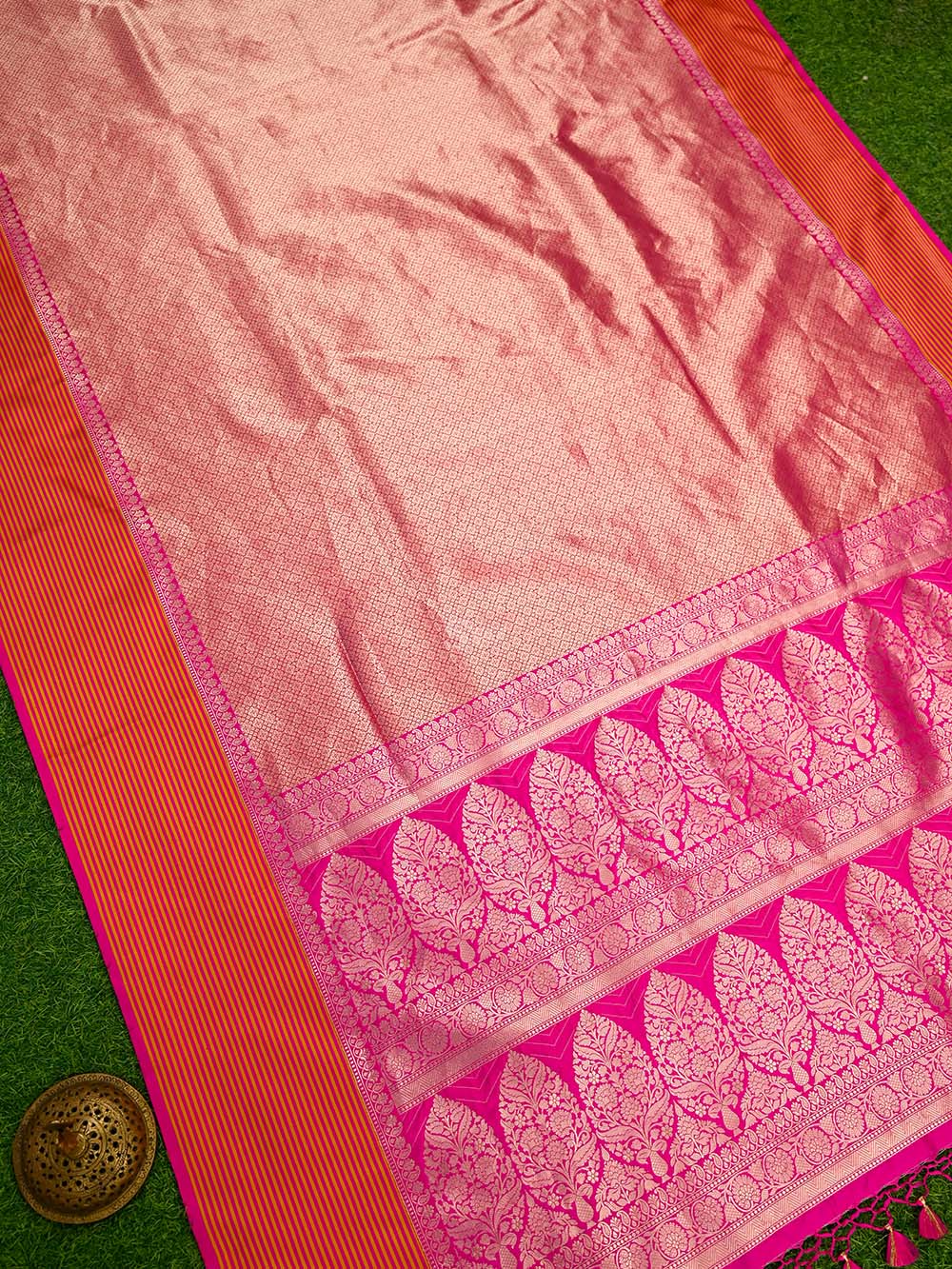 Magenta Silk Brocade Handloom Banarasi Saree