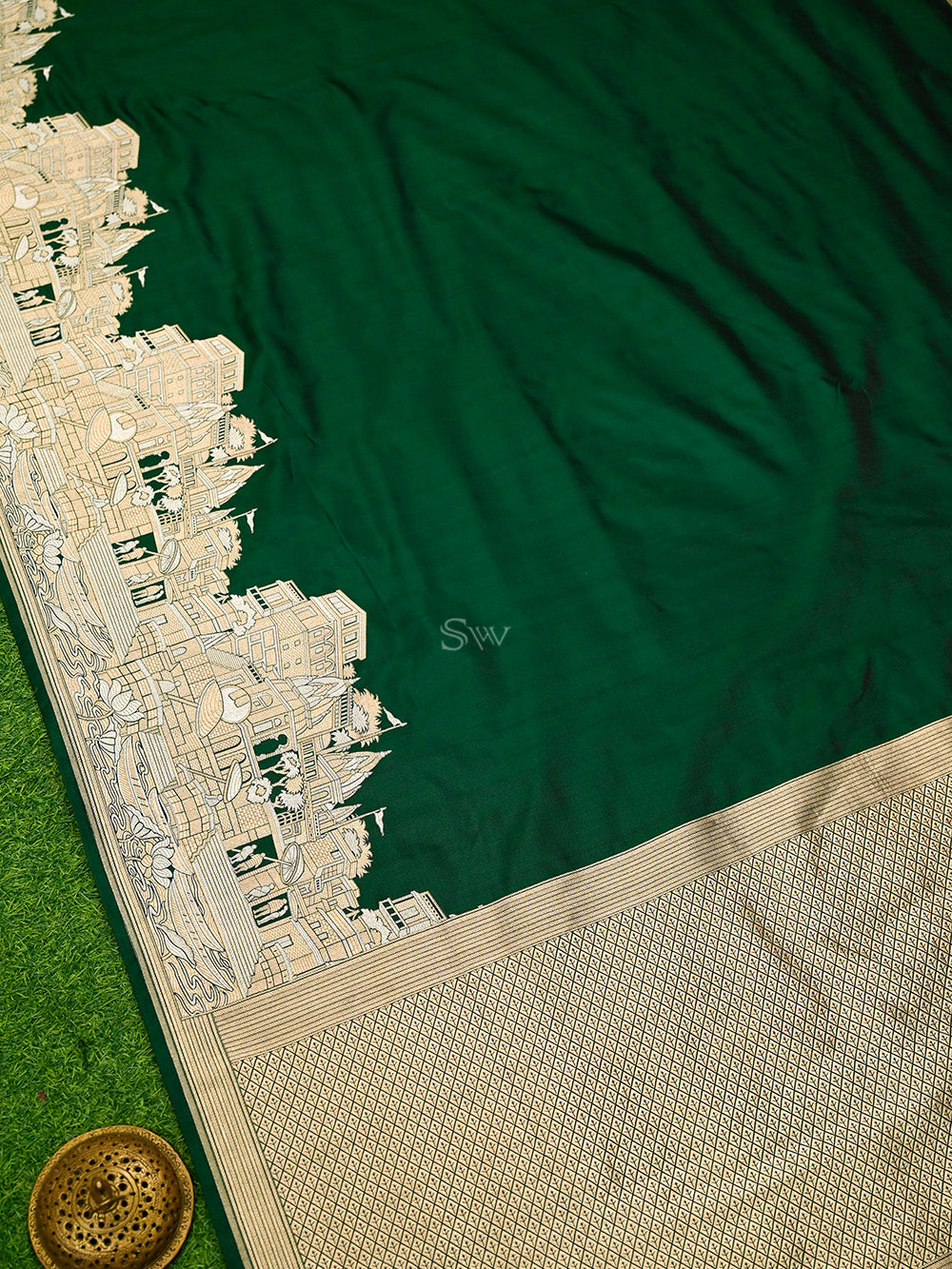 Bottle Green Katan Silk Handloom Banarasi Saree - Sacred Weaves