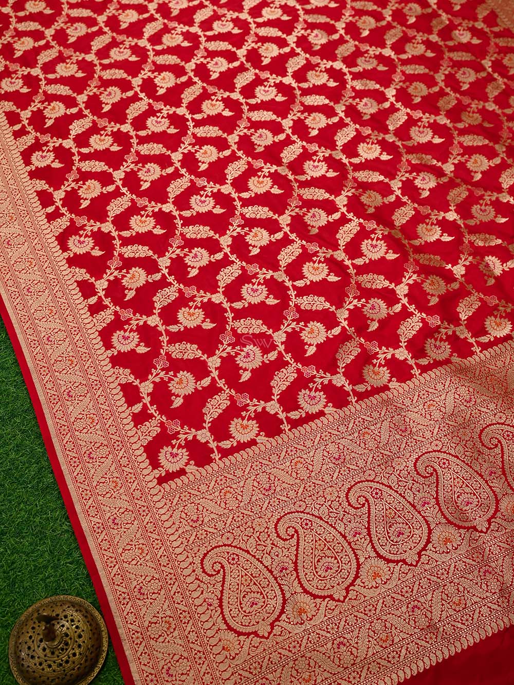 Red Meenakari Jaal Uppada Katan Silk Handloom Banarasi Saree - Sacred Weaves