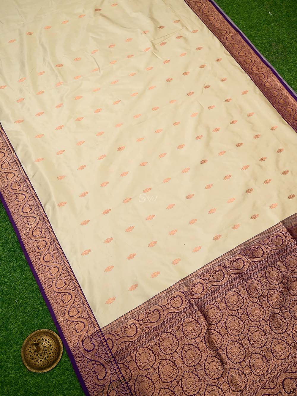 Cream Boota Katan Silk Handloom Banarasi Saree - Sacred Weaves