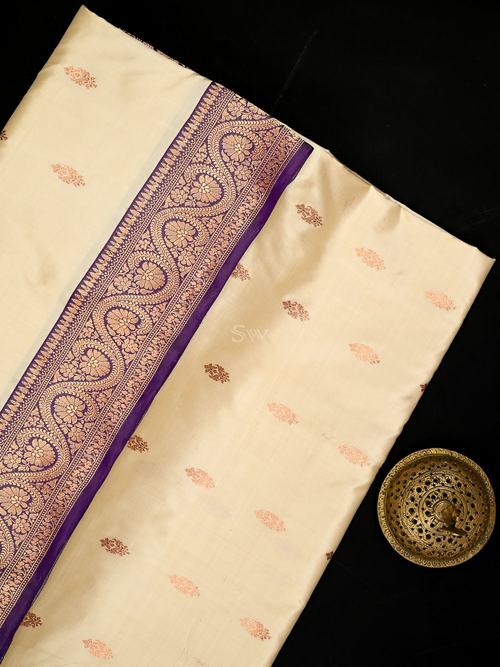 Cream Boota Katan Silk Handloom Banarasi Saree - Sacred Weaves