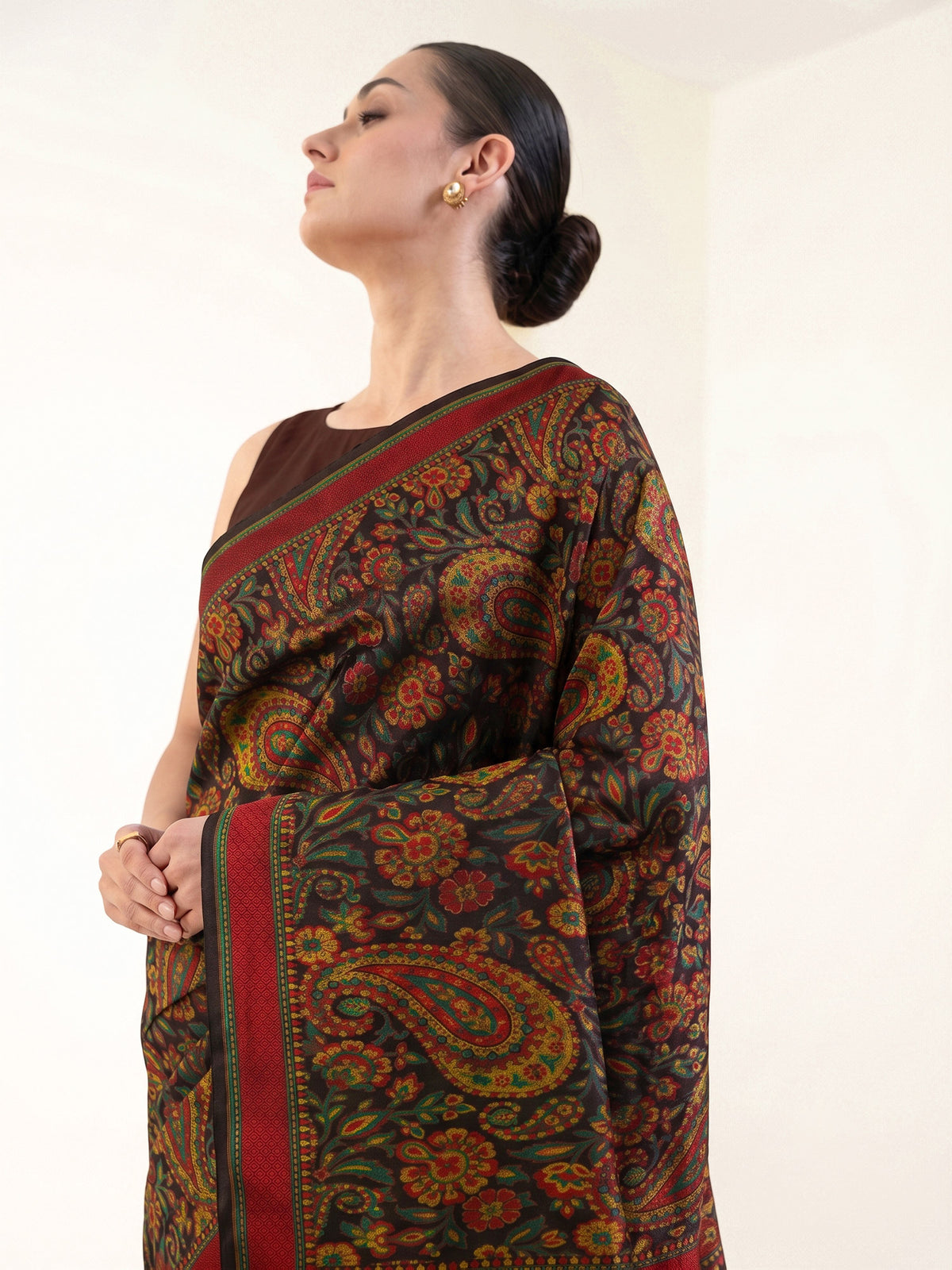 Black Paisley Tanchoi Silk Handloom Banarasi Saree - Sacred Weaves