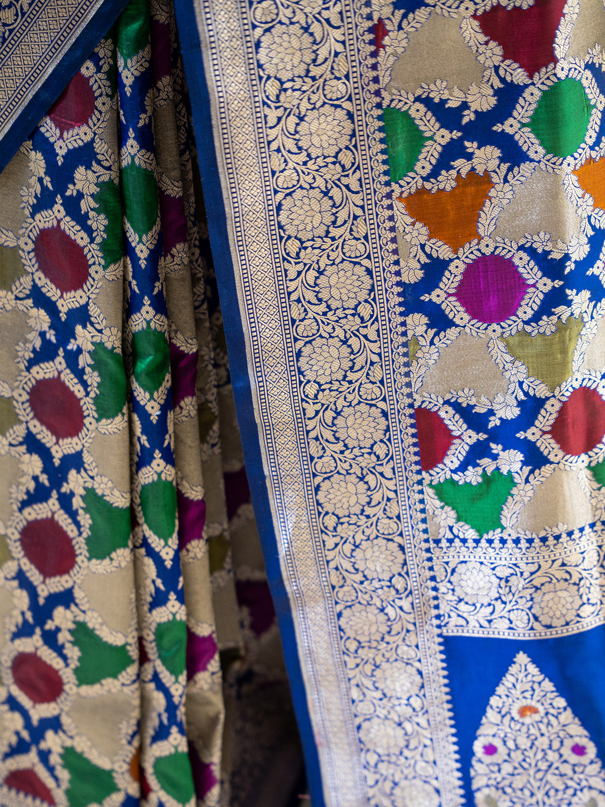 Navy Blue Rangkat Katan Silk Handloom Banarasi Saree - Sacred Weaves