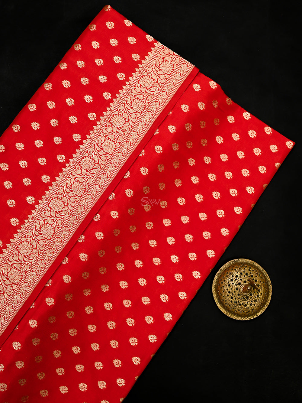Red Booti Katan Silk Uppada Handloom Banarasi Saree