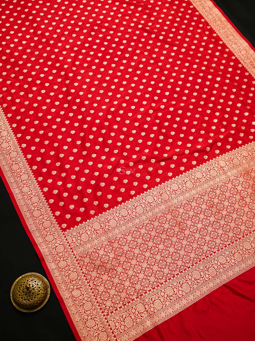 Red Booti Katan Silk Uppada Handloom Banarasi Saree