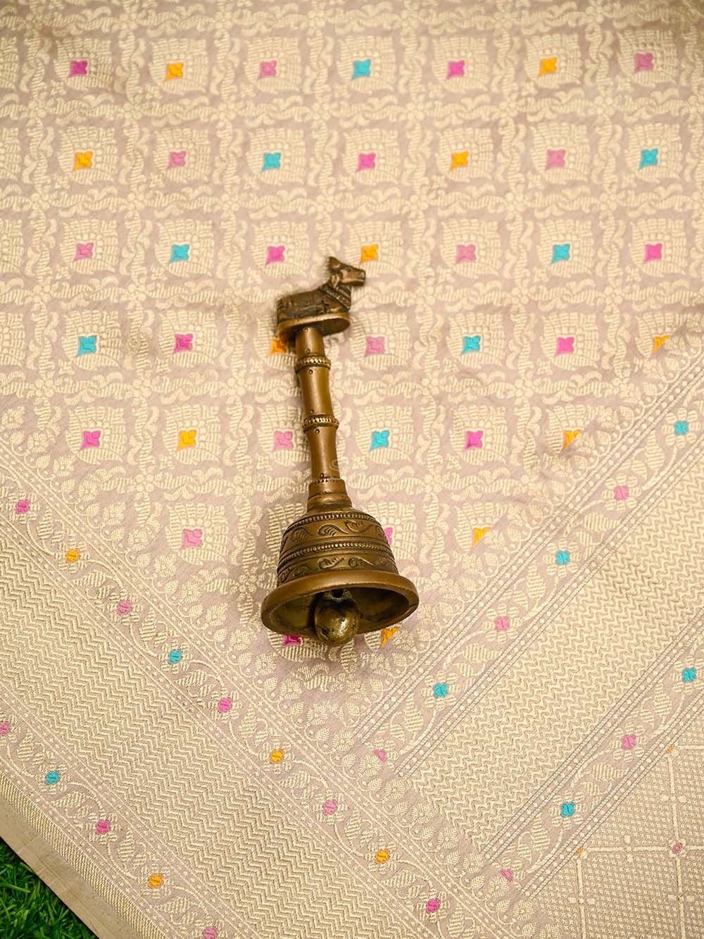 Beige Meenakari Brocade Handloom Banarasi Saree