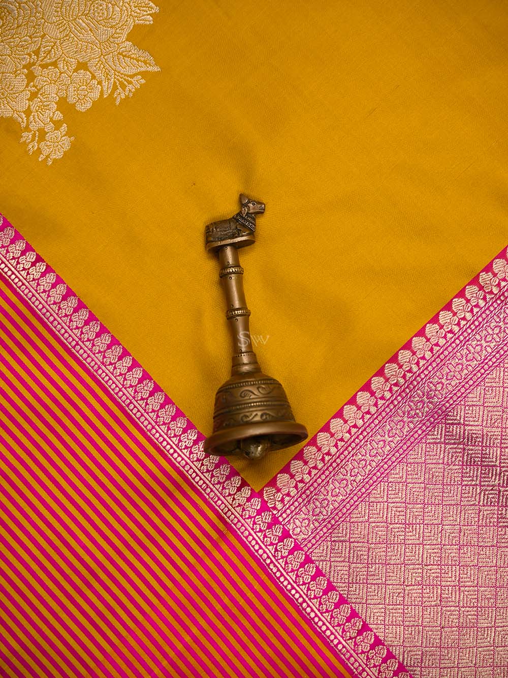 Yellow Boota Pure Silk Handloom Banarasi Saree