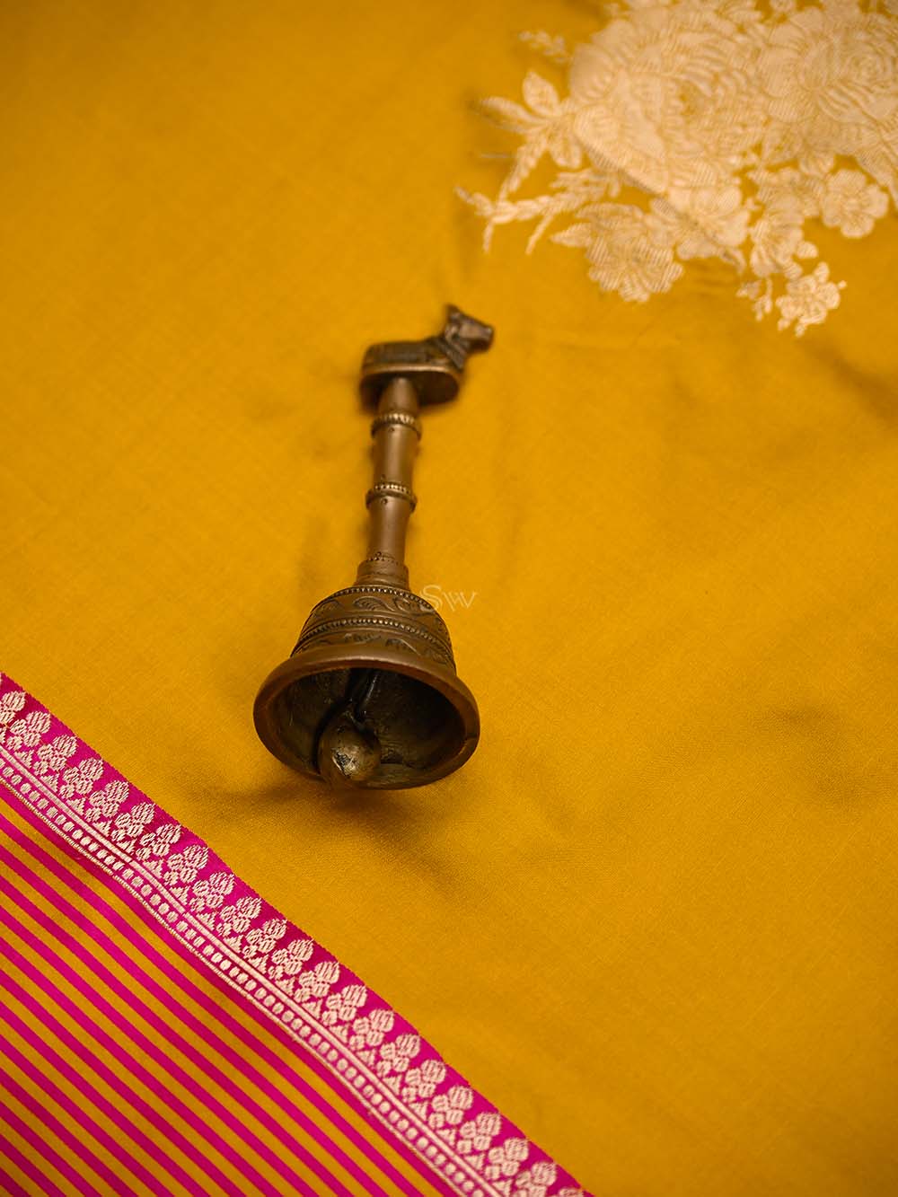 Yellow Boota Pure Silk Handloom Banarasi Saree