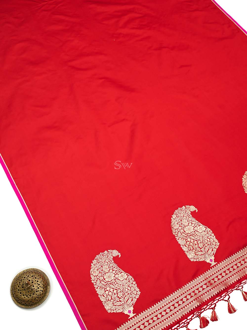 Red Plain Satin Silk Handloom Banarasi Saree - Sacred Weaves