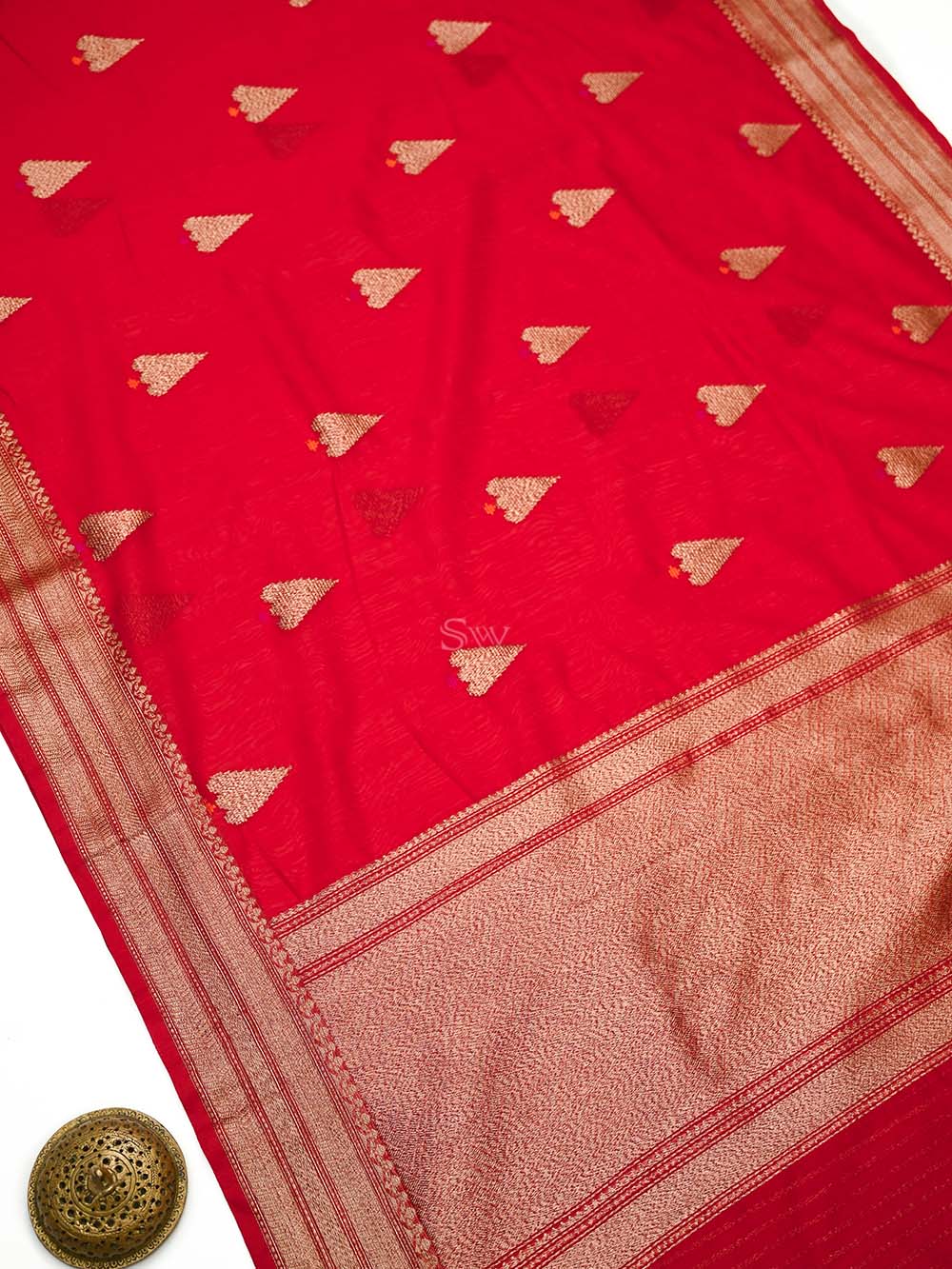 Red Booti Chanderi Silk Handloom Banarasi Saree